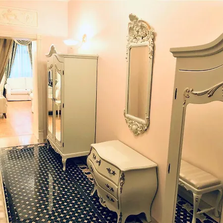Lägenhet Royal Two Bedroom With Terrace & Jacuzzi Riga